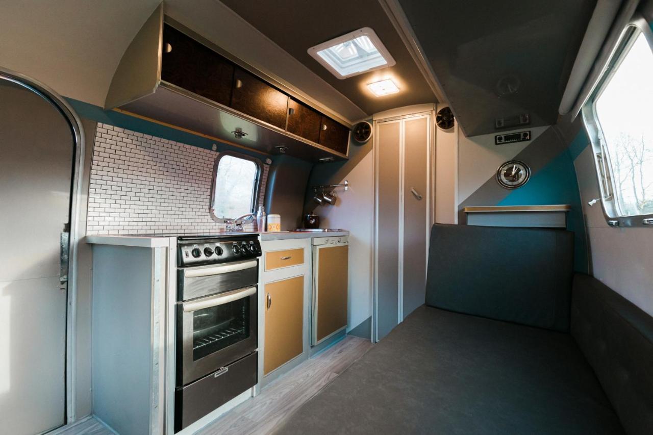 Silver Airstream Glamping & Rental Chichester Zewnętrze zdjęcie