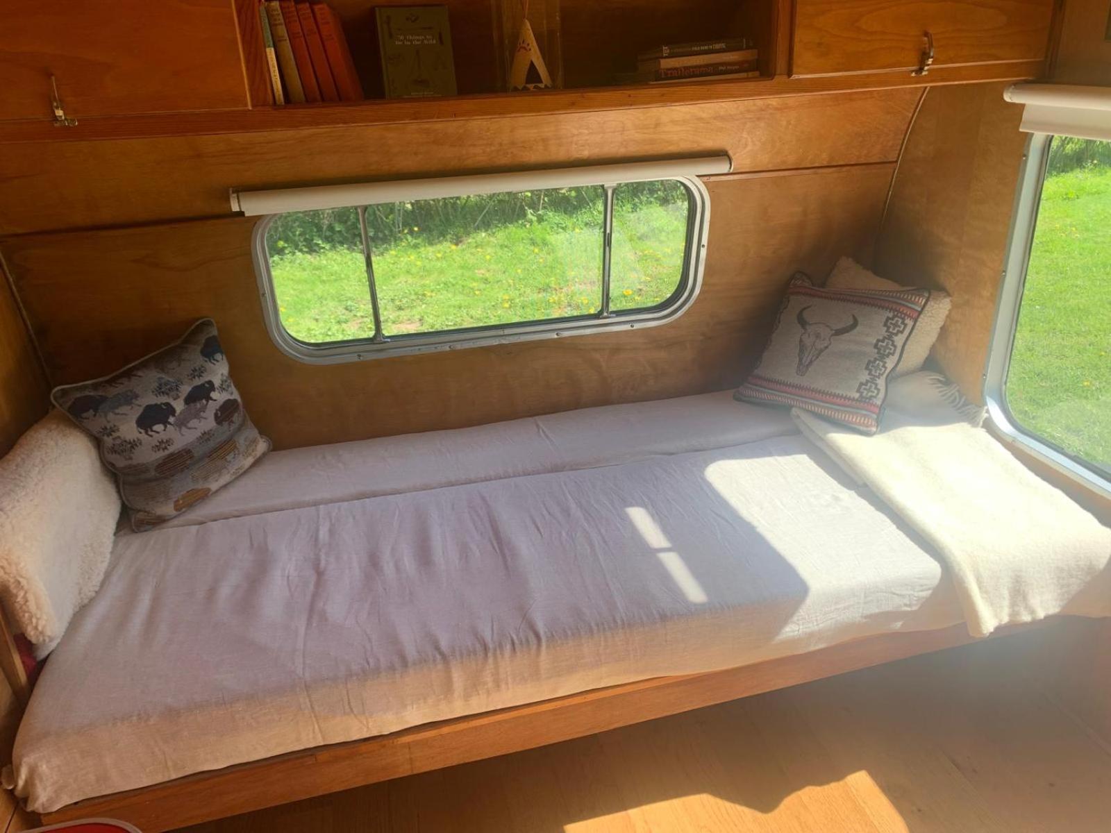 Silver Airstream Glamping & Rental Chichester Zewnętrze zdjęcie