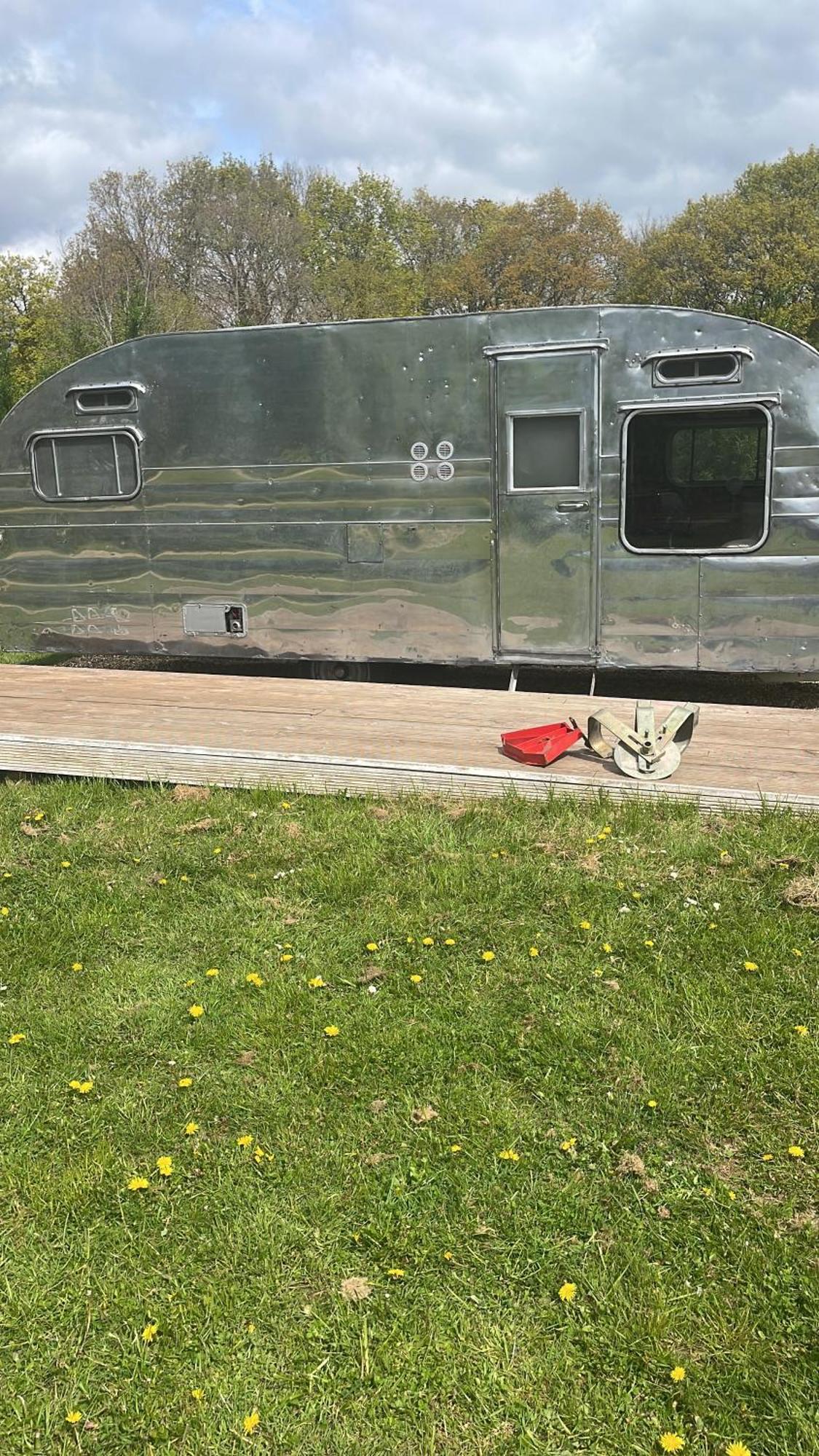 Silver Airstream Glamping & Rental Chichester Zewnętrze zdjęcie